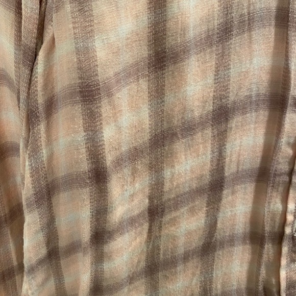 Sooo soft plaid shirt - Picture 7 of 9